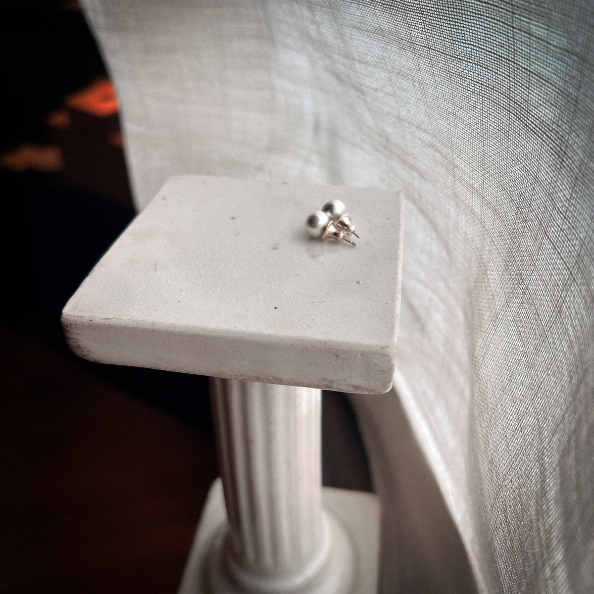 Bottone Stud Earrings - Matte Silver