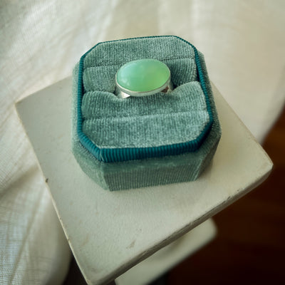 Sterling Silver Chrysoprase Statement Ring - Size 8